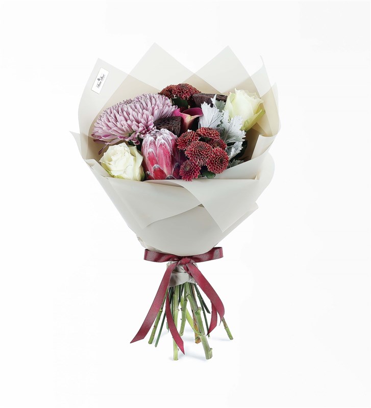 Coral - Protea Anastasya Gala Ve Lotus Çiçek Buketi
