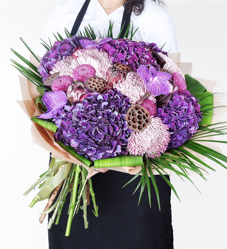 Purple Coral Grande - Mor Ortanca Anastasya Ve Vanda Orkideli Dev Çiçek Buketi