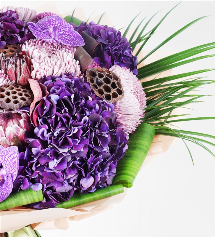 Purple Coral Grande - Mor Ortanca Anastasya Ve Vanda Orkideli Dev Çiçek Buketi