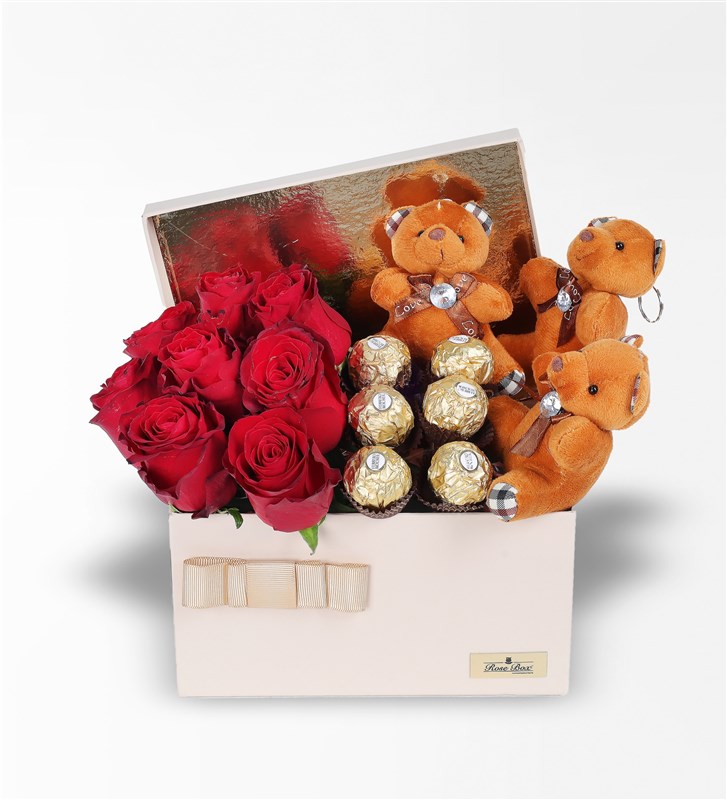 XL Bej Kutuda, 7-8 Kırmızı Gül, 3 Ayıcık, Rocher Çikolatalı Set