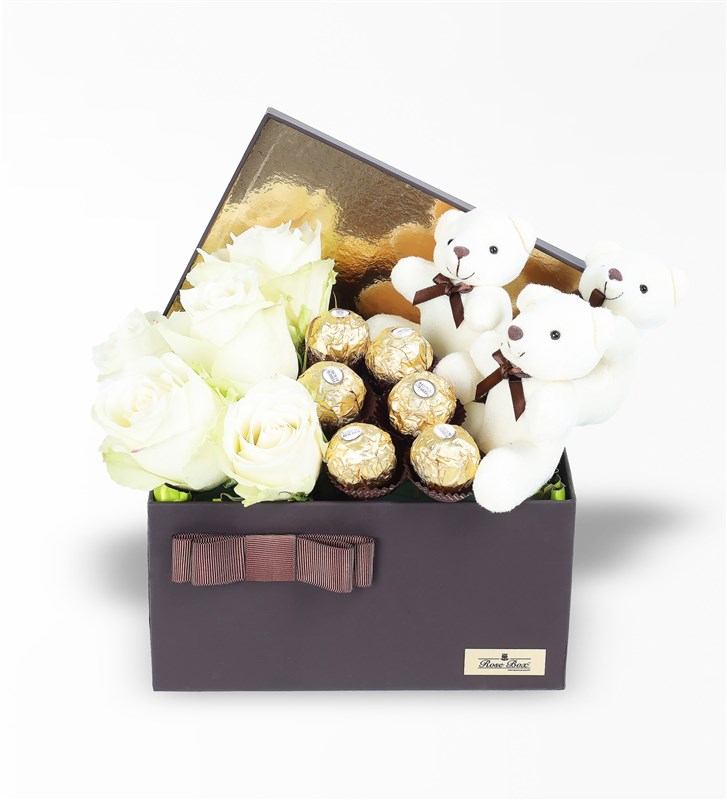 XL Kahve Kutuda, 7-8 Beyaz Gül, 3 Ayıcık, Rocher Çikolatalı Set