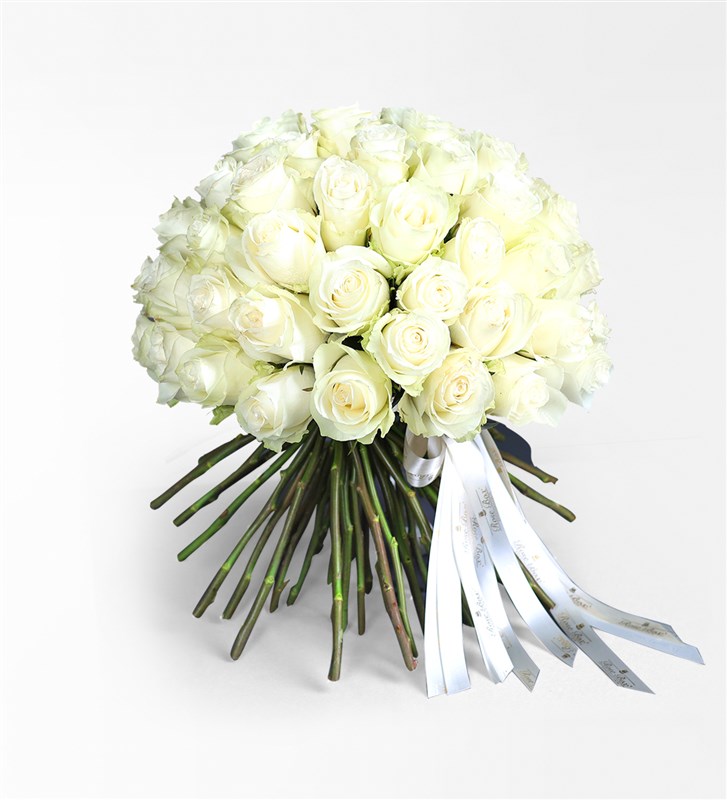 White Athena - 50 Beyaz Gül Buketi